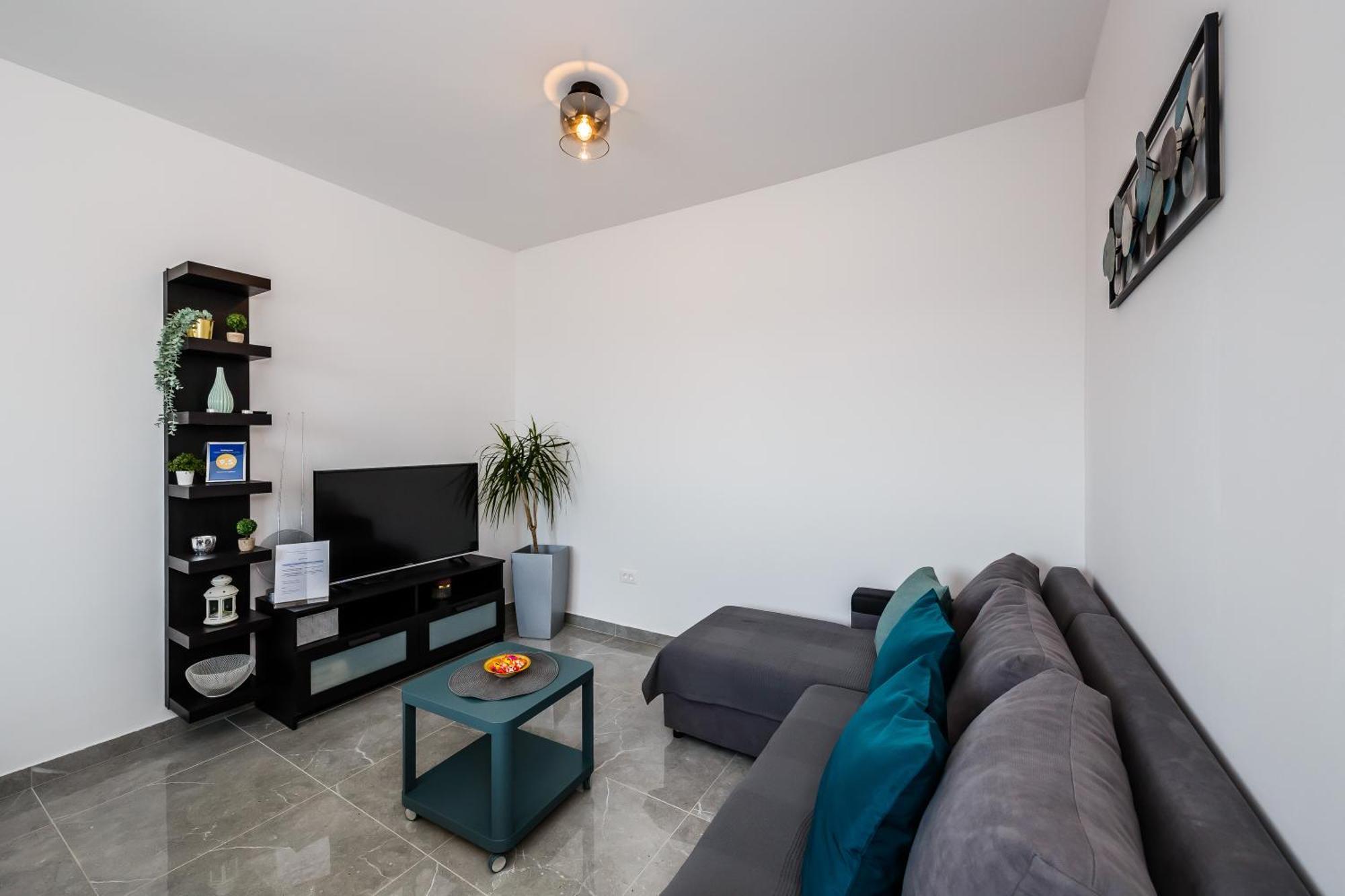 Apartmani Ujakovic Kaštela Exterior foto