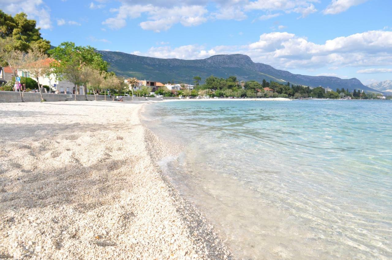 Apartmani Ujakovic Kaštela Exterior foto